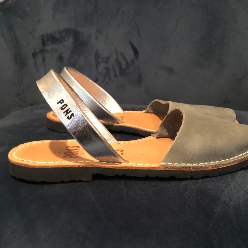 Pons Shoes